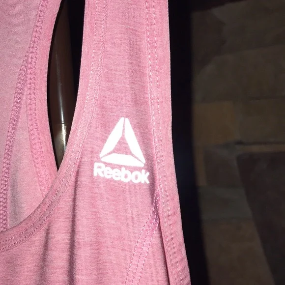 👋Pink Reebok Workout Tank, size M - Picture 3 of 5